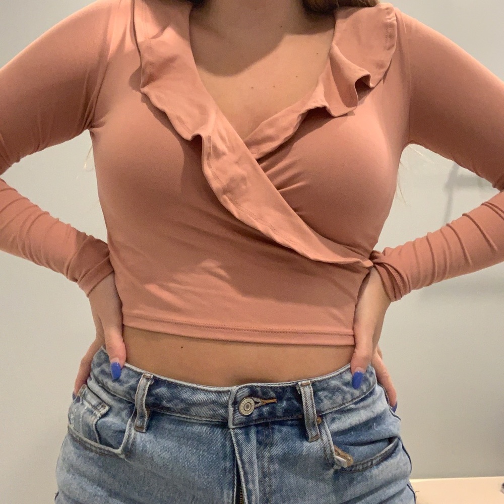 Peach long sleeve crop top